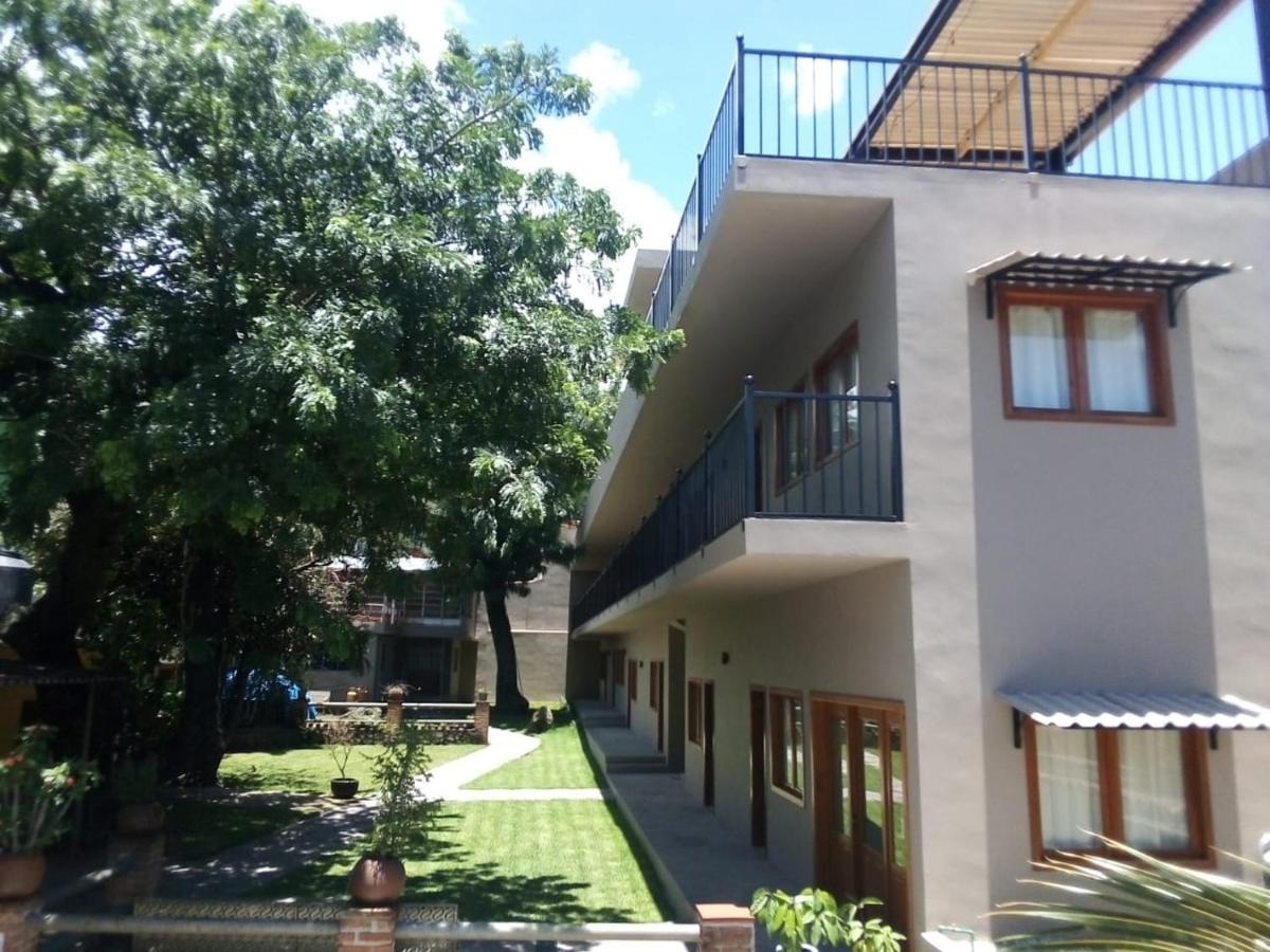 Hotel Artesanos 11 by Rotamundos Tepoztlán Exterior foto